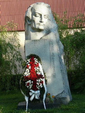 м. Миргород, пам'ятник Давіду Гурамішвілі