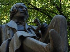 Полтава, пам'ятник М.В. Гоголю